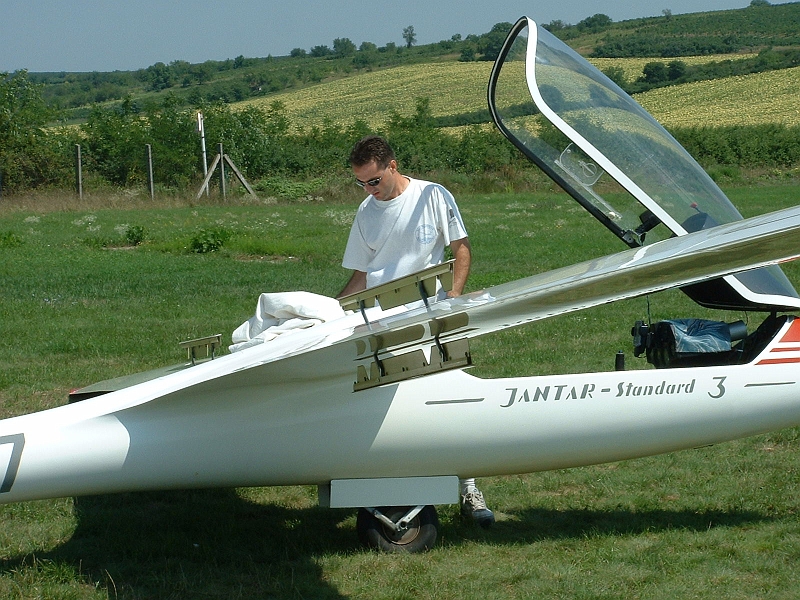 2003_077