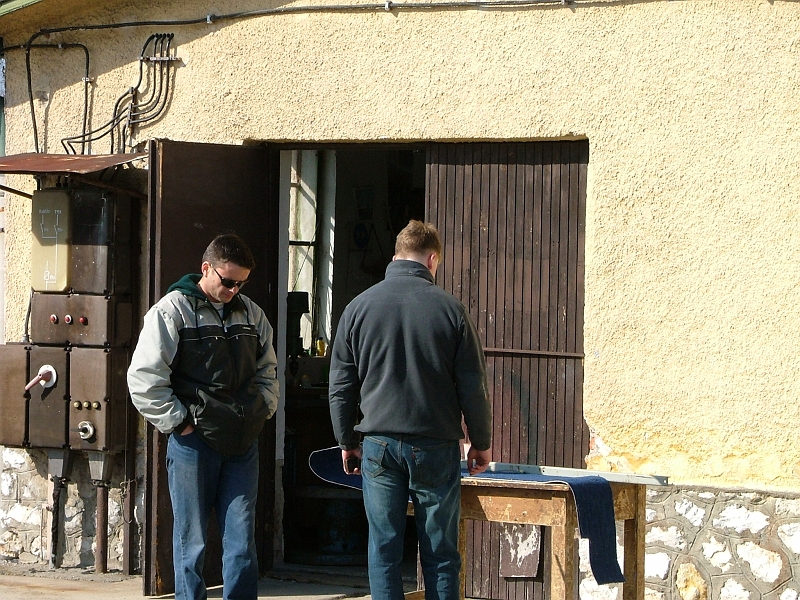 2004_003